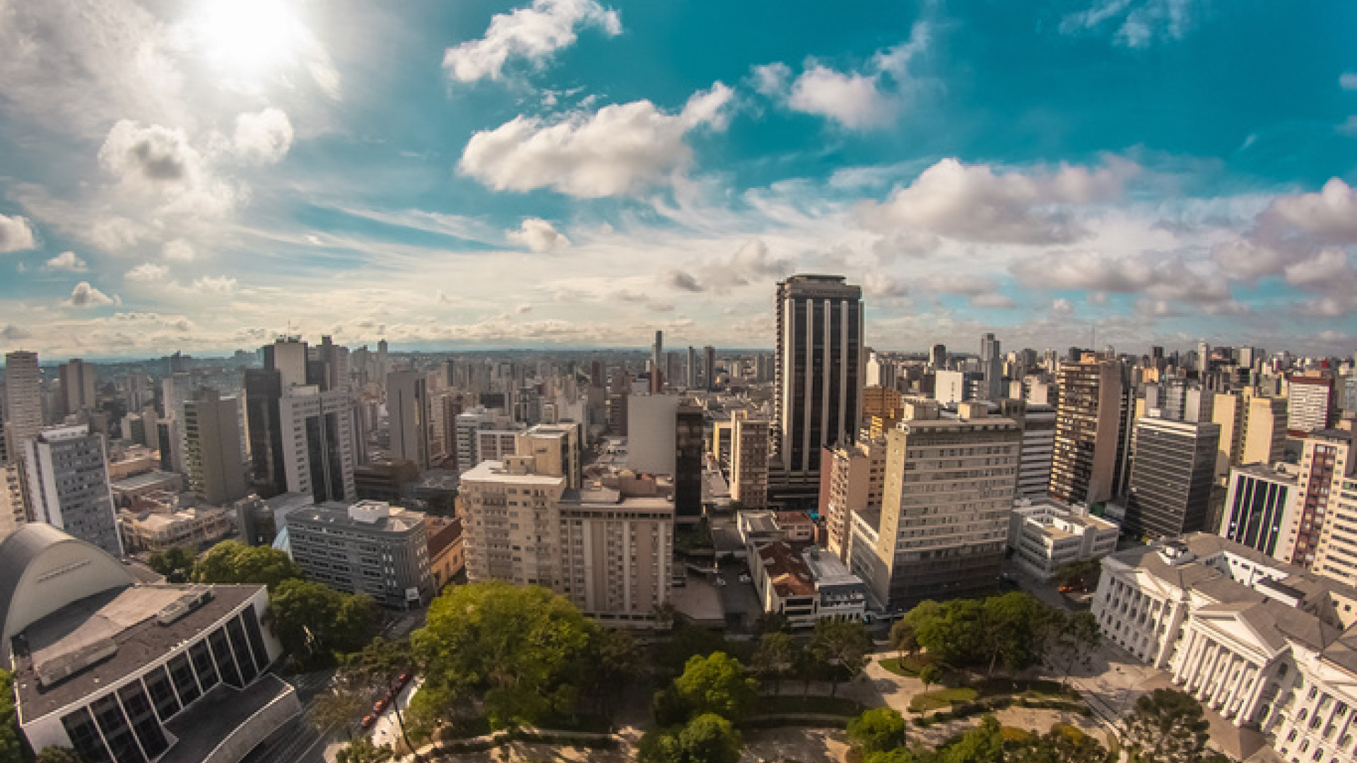 Centro de Curitiba, cultura e arquitetura